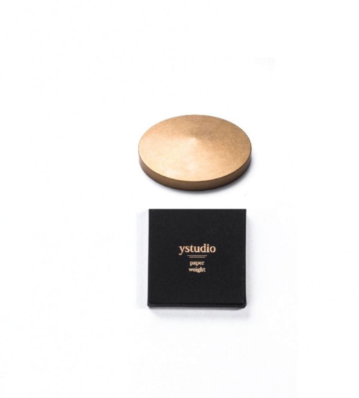 Ystudio papirvekt, messing