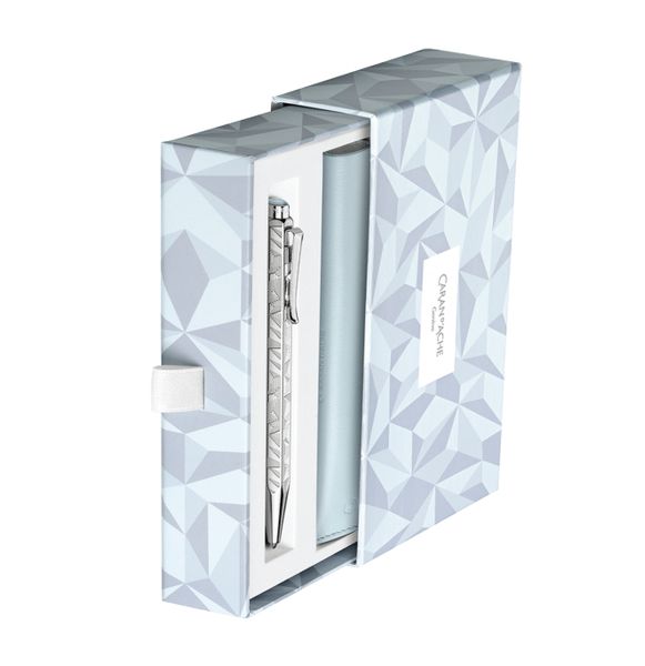 Caran D&acute;Ache Ecridor Pen and leather case Christmas Limited Edition 